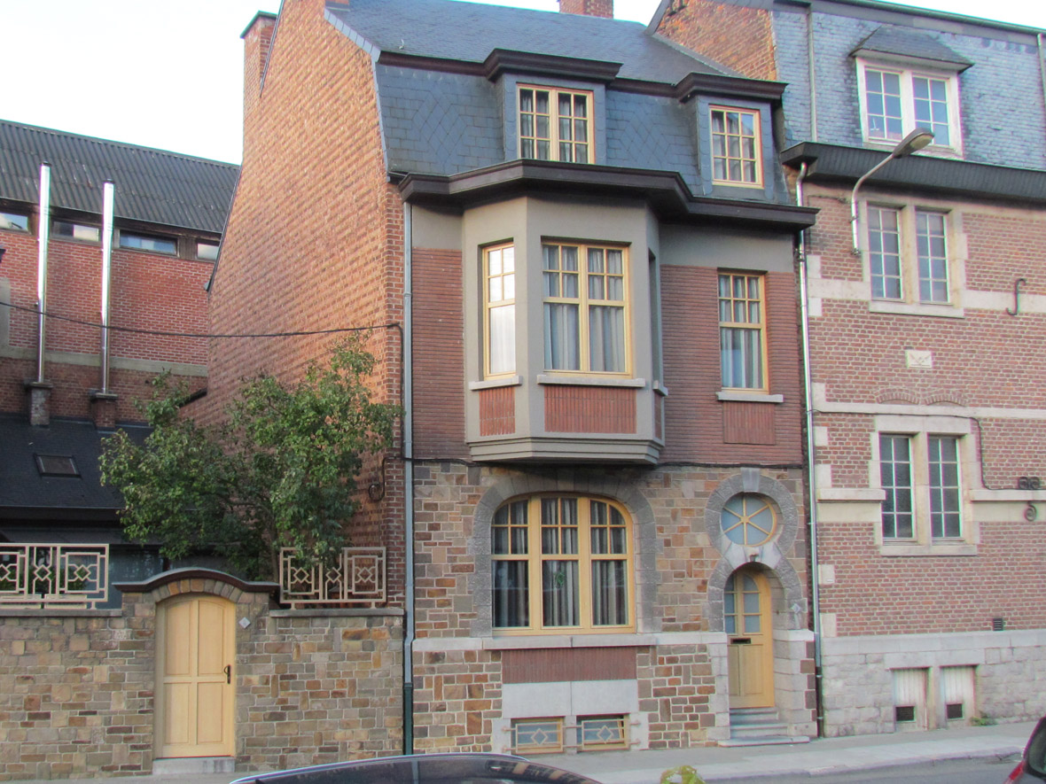Nouveaux châssis de facade, portes et fenêtres par Jean Robinet SPRL